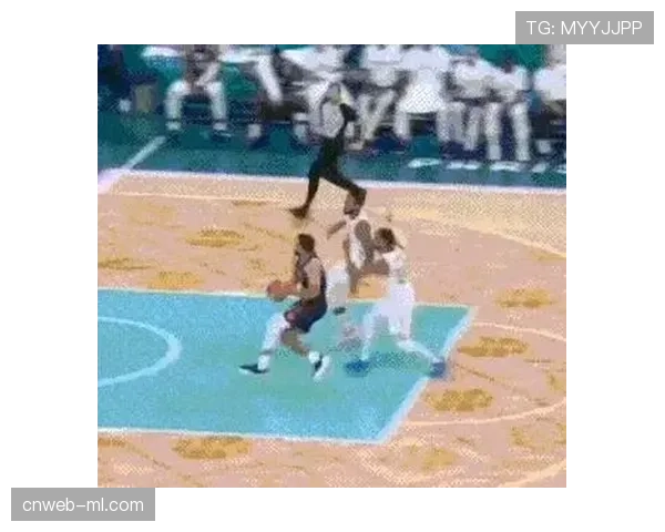 战术动态：多支球队增加“西班牙挡拆”在进攻发起阶段的运用频率