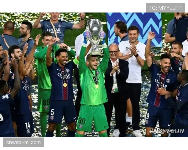 从失误到救赎：复盘巴黎门将多纳鲁马在比赛最后时刻的关键两连扑